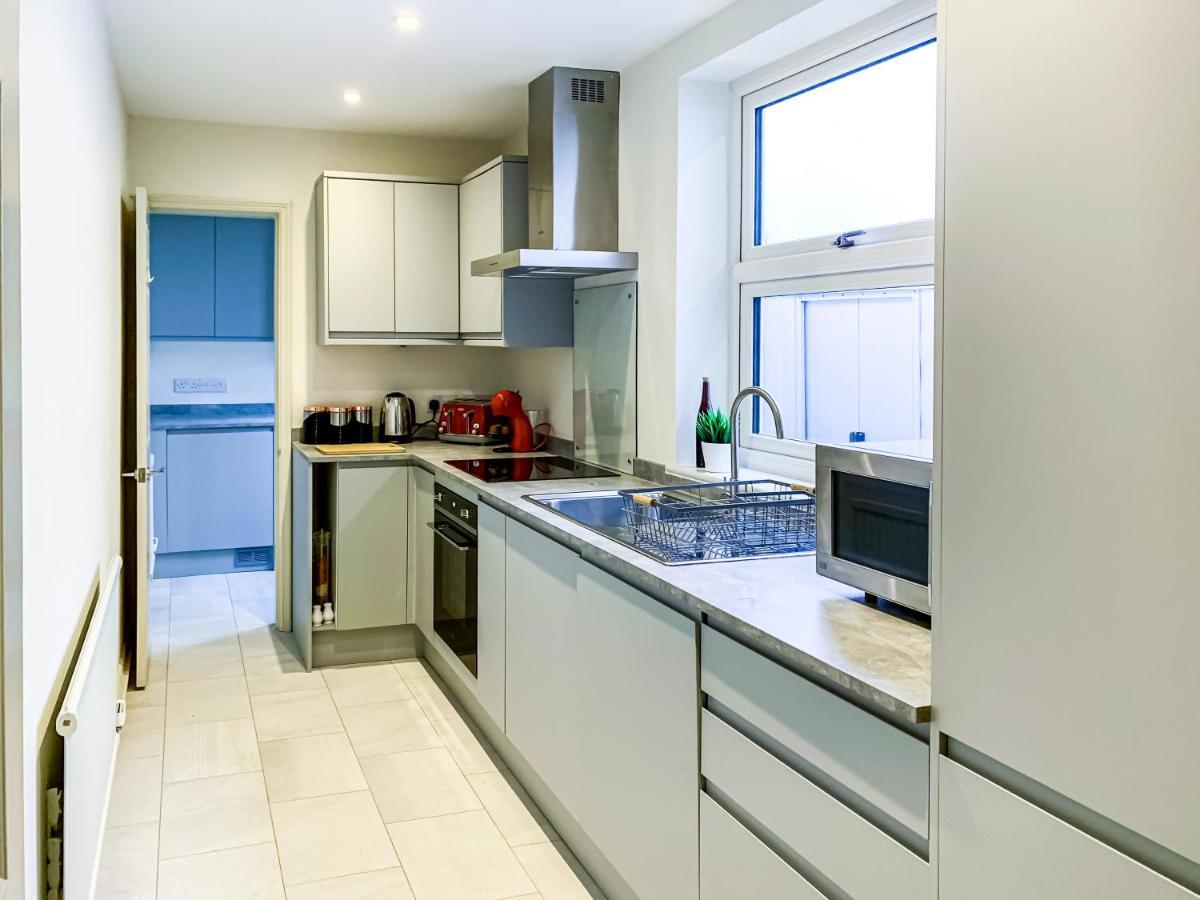 The Vines - Stunning Period Home With Free Parking Йорк Экстерьер фото