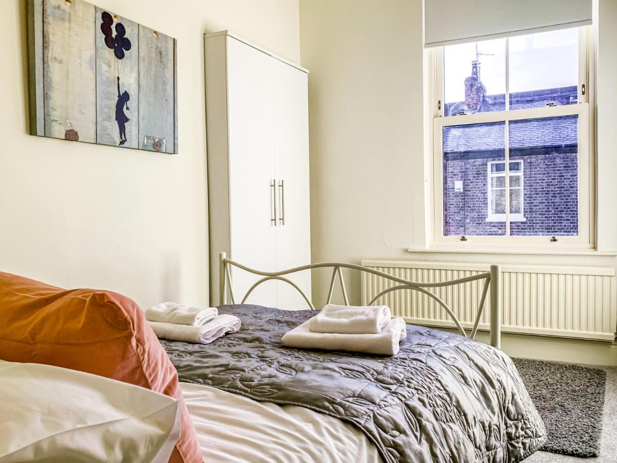 The Vines - Stunning Period Home With Free Parking Йорк Экстерьер фото