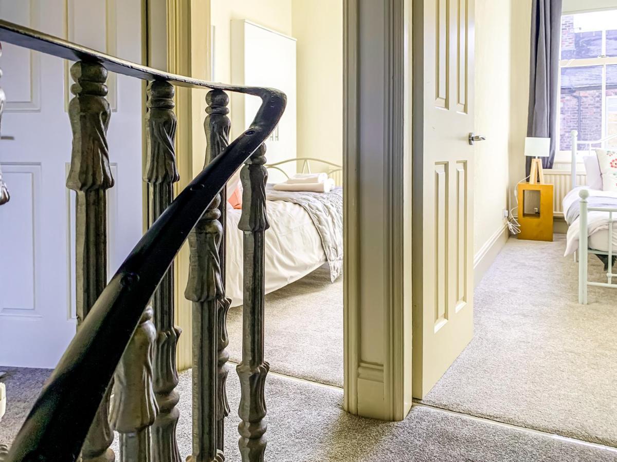 The Vines - Stunning Period Home With Free Parking Йорк Экстерьер фото